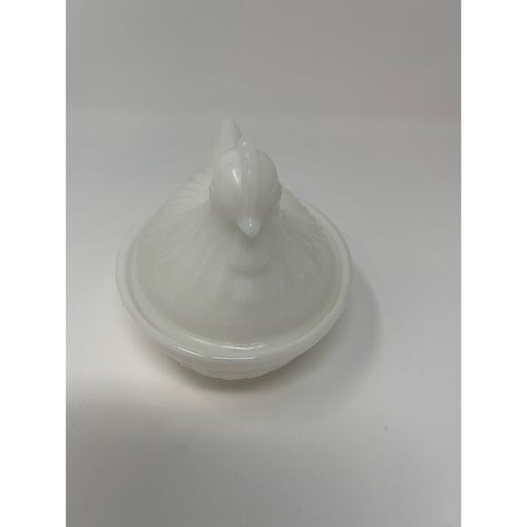 Vintage Hazel Atlas White Milk Glass Hen on Nest Dish - Picture 2 of 9